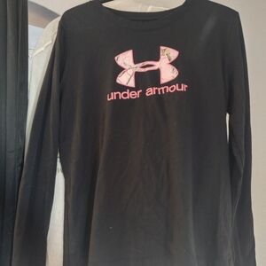 Women's under armour shirt